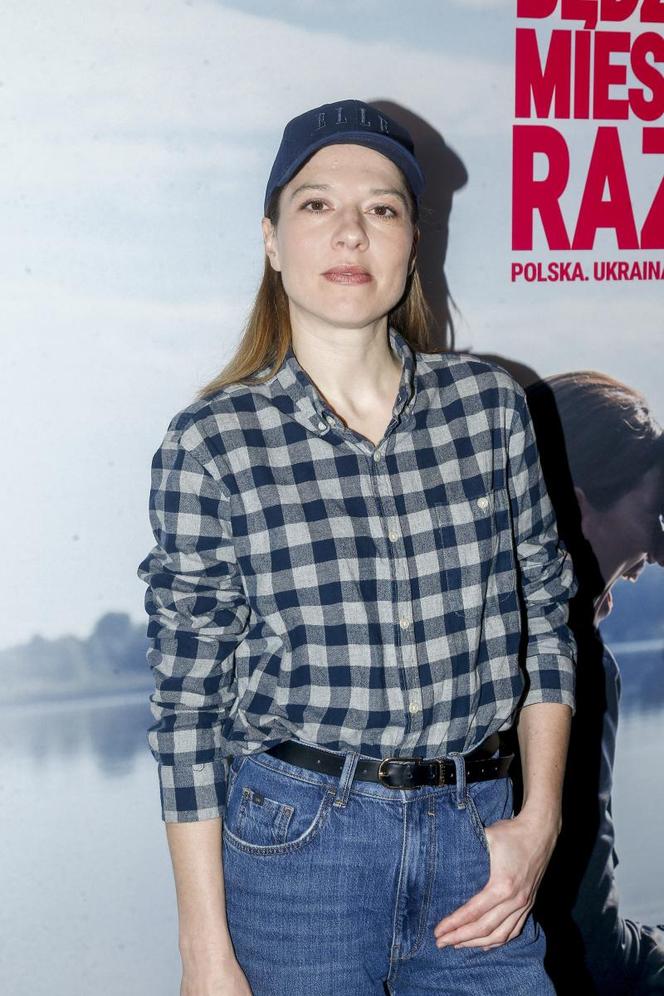 Oksana Cherkashyna (Anna, która uciekła z małą siostrzenicą z Charkowa)