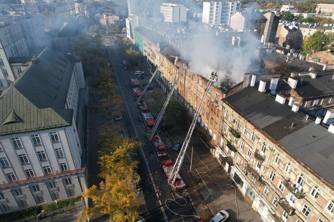 Warszawa. Pożar opuszczonej kamienicy przy Wileńskej 11