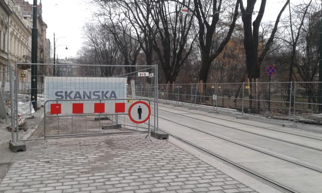 Walka z czasem w centrum Krakowa: Remont na Dunajewskiego nie zakończy się w terminie. Co z Wiślną? [AUDIO]