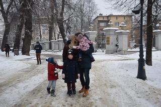 Ulepił bałwana i wycałował żonę