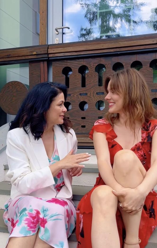 M jak miłość. Kinga (Katarzyna Cichopek), Franka (Dominika Kachlik)