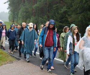 Odpust w Gietrzwałdzie. Do słynącej z Objawień Maryjnych miejscowości przyjechały tłumy