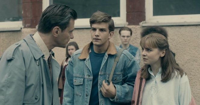 	Stulecie Winnych 4 sezon odc. 48. Małgosia (Zofia Stafiej), Marcin (Rafał Kowalski), Adam Komarnicki (Marcin Kwaśny)