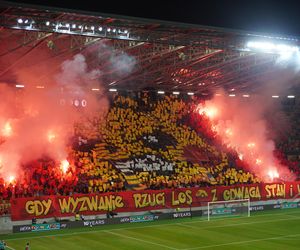Galowy debiut nowej murawy. Jagiellonia zwycięska w Lidze Konferencji!