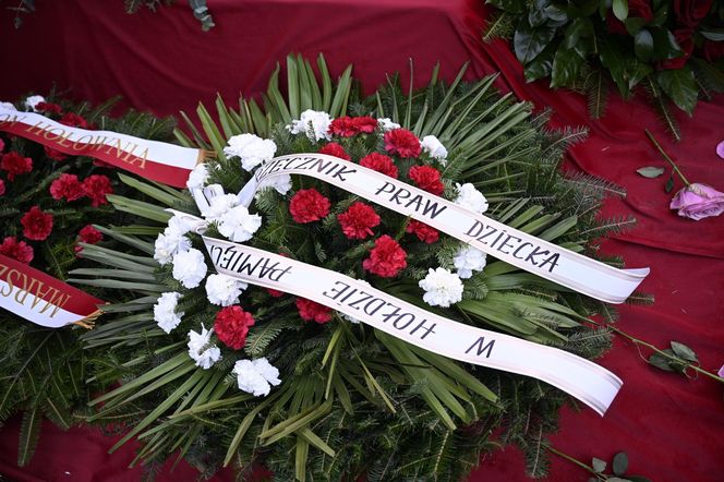 Tak wygląda grób Katarzyny Stoparczyk. Została pochowana na prywatnej uroczystości