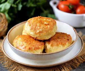 Kotlety lwowskie - dawny  galicyjski przepis na soczyste mielone z kurczaka