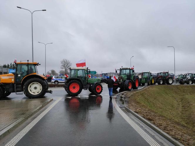 Rolnicy protestowali w Konarzycach pod Łomżą! ZDJĘCIA