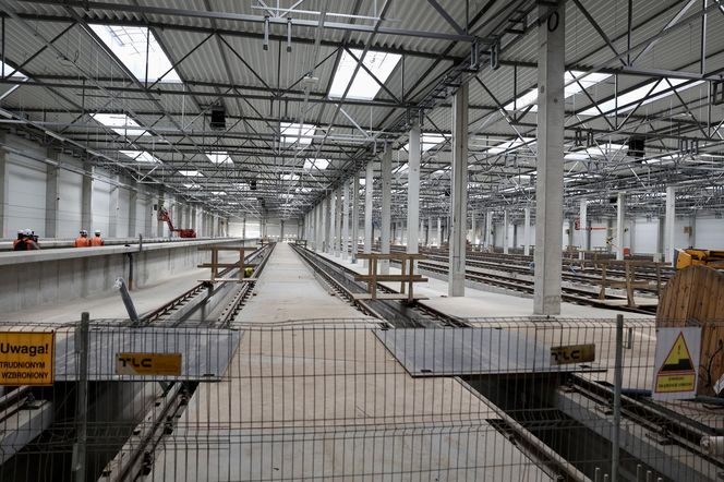 Byliśmy na placu budowy STP Karolin. Tu powstaje wielka sypialnia dla pociągów metra