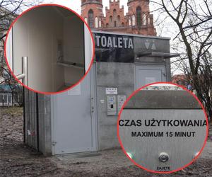 Co dzieje się po 15 minutach w szalecie miejskim? Wielka zagadka rozwiązana!