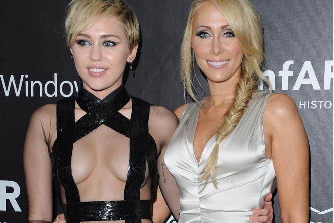 Miley Cyrus z mamą