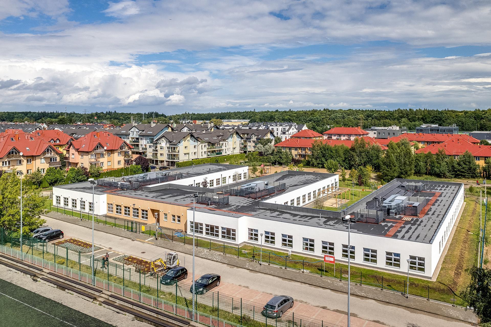 Nowy budynek Zespołu Szkół Ogólnokształcących nr 2 w Gdańsku