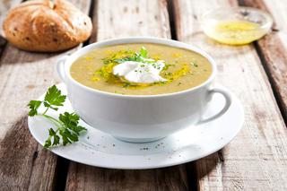 Aksamitna jarzynowa zupa krem: przepis na znakomity krem warzywny