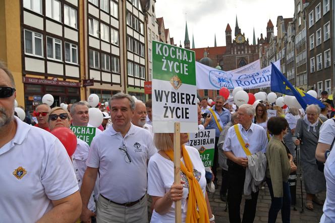 W Marszu dla Życia i Rodziny w Gdańsku wzięło udział kilka tysięcy osób