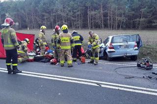 Śmiertelny wypadek pod Piotrkowem Trybunalskim. Kierowca hyundaia zderzył się z tirem