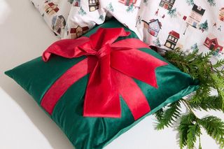 Poduszki świąteczne - Sinsay