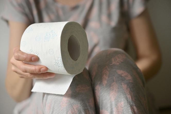 Jak często korzystasz z toalety? To może być znak, że grozi ci zawał