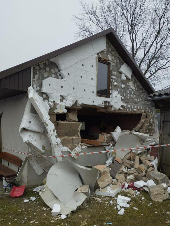 Wybuch gazu w Chełmcach w powiecie kieleckim