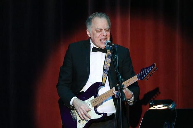 Pożegnanie byłego męża Majki Jeżowskiej Toma Logana