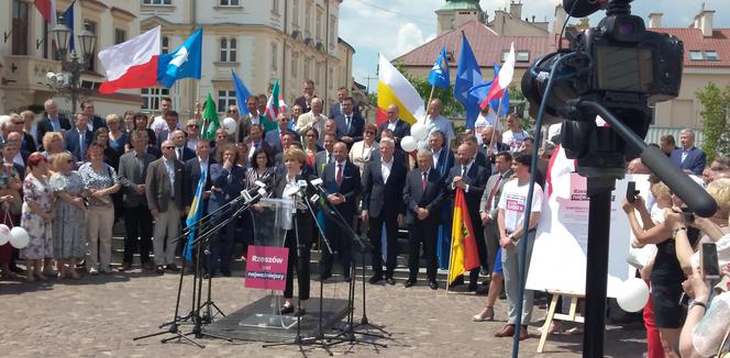 Wybory w Rzeszowie. Konrad Fijołek ze wsparciem samorządowców z całej Polski [ZDJĘCIA]