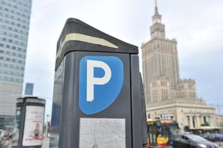 Podwyżka opłat w strefie płatnego parkowania. Warszawiacy: „Najłatwiej się bierze pieniądze od kierowców!”
