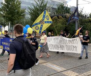 Marsz Autonomii Śląska przeszedł ulicami Katowic. Hajmatu nie oddomy