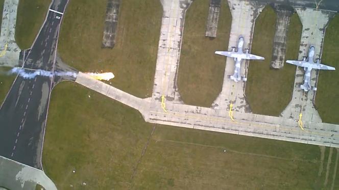 Dron nad wojskową częścią lotniska w Balicach [WIDEO, AUDIO]