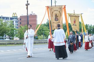 Gdzie się podziało Boże Ciało? Polacy zaskoczeni! Czy będzie długi weekend w czerwcu? 