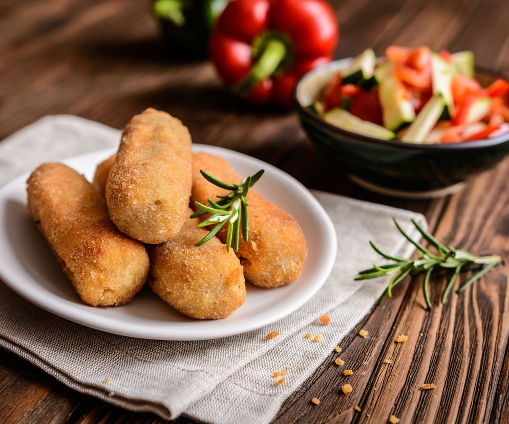 Krokiety - z mięsem, pieczarkami i nie tylko. Ile kalorii mają krokiety?