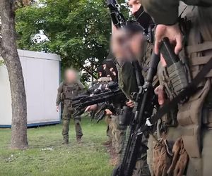 Stłuczki-ustawki z kaskaderami. CBŚP rozbiło gang z Pruszkowa! Wyłudzili miliony z ubezpieczeń