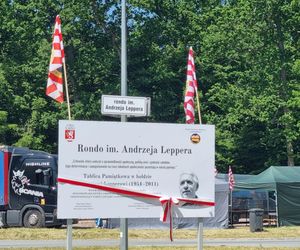 Rondo w Grzybnie otrzymało imię Andrzeja Leppera