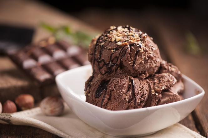 Wegańskie lody czekoladowe: wystarczą 2 składniki i tylko 5 minut pracy