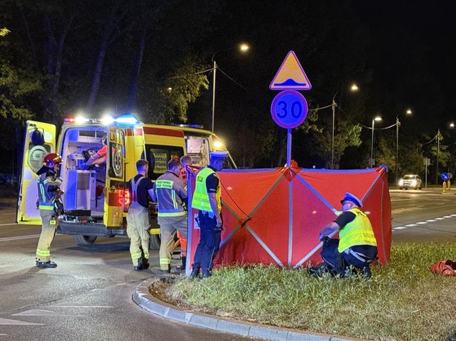 Dramat na Bemowie. Busem wjechał w motocyklistę i uciekł