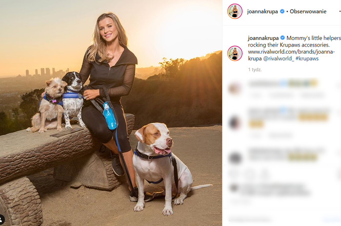 Joanna Krupa ze swoimi psami