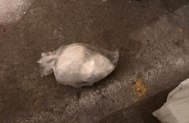 Nalot policji na mieszkanie w Białymstoku. Policja: "sprawa jest rozwojowa"
