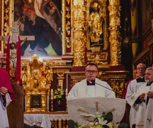 Kanoniczne objęcie diecezji sosnowieckiej przez bp. Artura Ważnego. Dał się poznać jako odważny