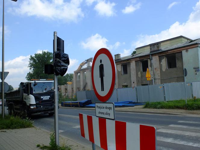 Nie ma gniazd, można wyburzać. Pustostan w centrum Lublina zniknie w ciągu kilku dni