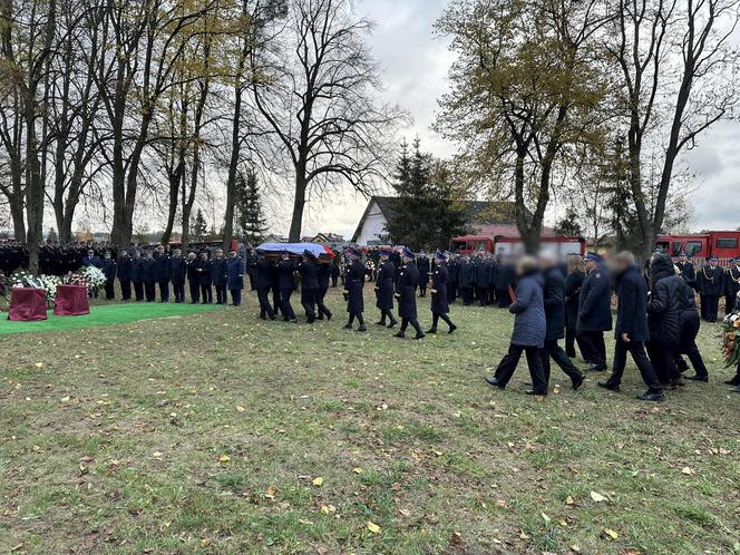 Przejmujący pogrzeb strażaka, który zginął podczas obławy na Grzegorza Borysa