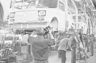 Archiwalne zdjęcia fiata 126p z bielskiej fabryki