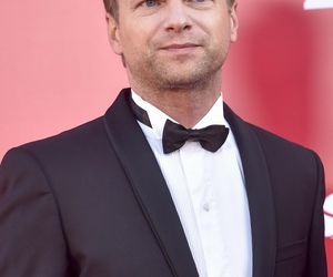 Maciej Stuhr ma dziś urodziny. Oto jego najważniejsze role!