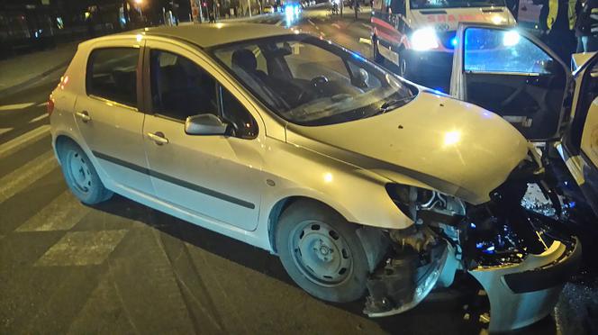 Wypadek na skrzyżowaniu Nad Wierzbakiem/al. Wielkopolska