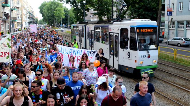 Korowód studentów przeszedł ulicami Szczecina