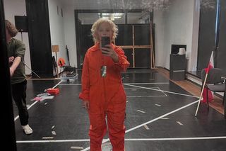 Dominika Ostałowska na próbach spektaklu w Teatrze Studio