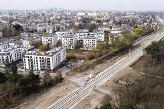 Kolejowa rewolucja przy Olszynce Grochowskiej. Przejścia przez tory powstały. Kolejarze czekają na ostatnie pozwolenia