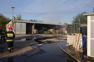 Potężny pożar hali magazynowej w Lublinie. Paliły się trujące substancje [ZDJĘCIA] 