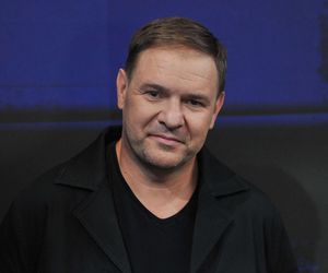 Tragedia w bliskiej rodzinie Tomasza Karolaka. Dziecko po prostu walczy