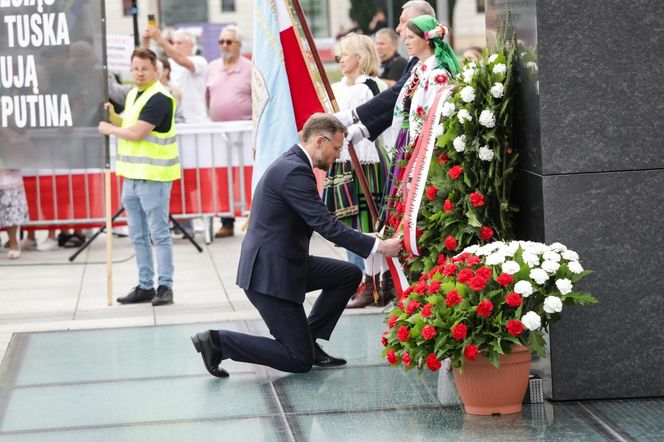 Miesięcznica smoleńska 2025. Kaczyński nie przebiera w słowa, mówi o zbrodni