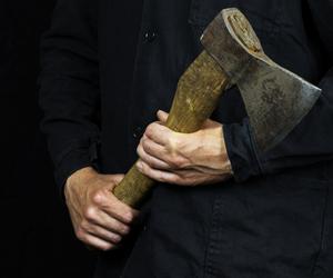 Bezdomny zabił mężczyznę, który dał mu schronienie! 