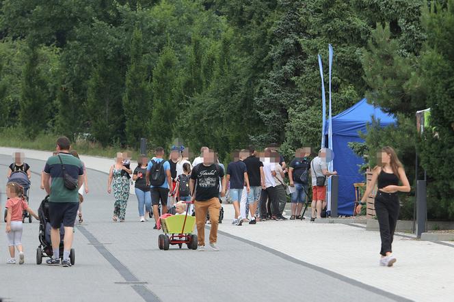 Warszawa szczepi. Oblężenie punktu w zoo 