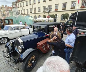 Parada zabytkowych samochodów