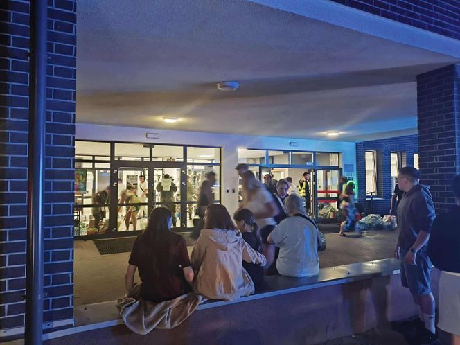 Pożar w Ząbkach. Tłumy wykupują artykuły pierwszej potrzeby